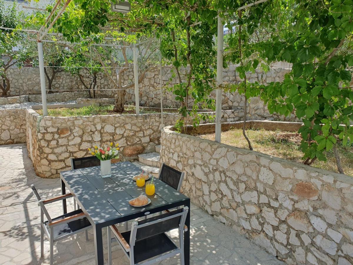 Apartment Zvjezdana Τρογκίρ Εξωτερικό φωτογραφία
